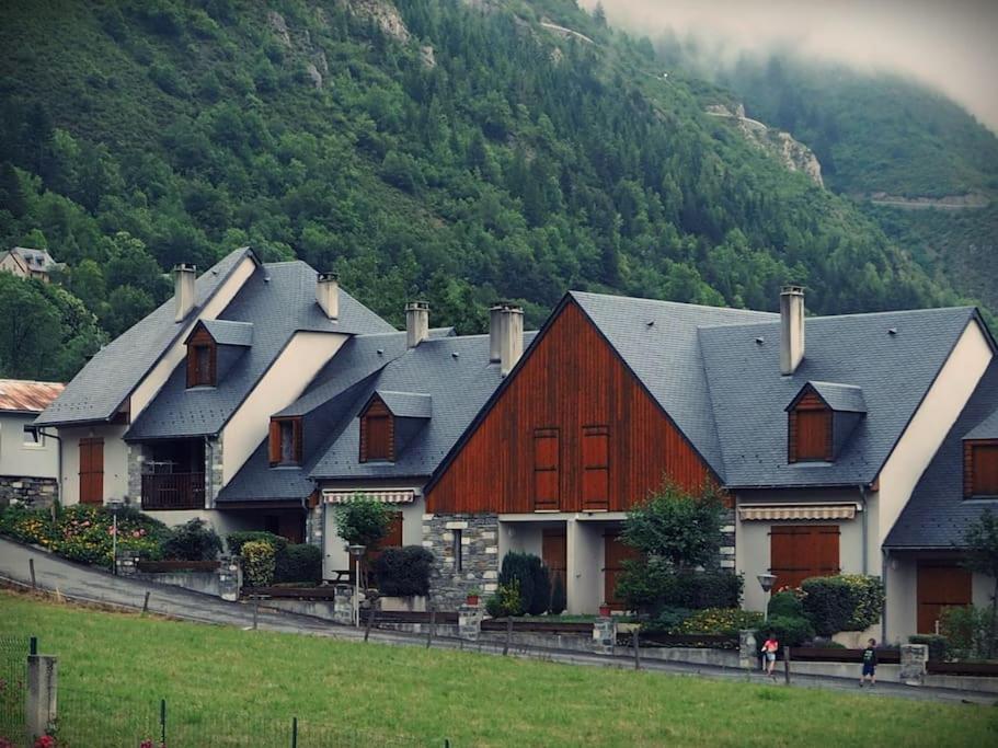 Chalet De Charme A Saint Lary - Vignec Exterior photo